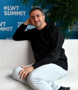new-york-new-york-260x300 Microsoft AI CEO Mustafa Suleyman Rejects ‘Conscious AI’: Here’s Why It Matters